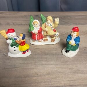 Mixed Lot 3 Victorian Christmas Village Ceramic Figurines, 3”‎